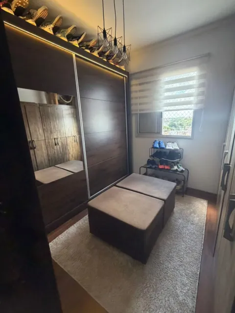 Apartamento de 72 m² reformado com 3 dormitórios no Condomínio Cittá di Roma