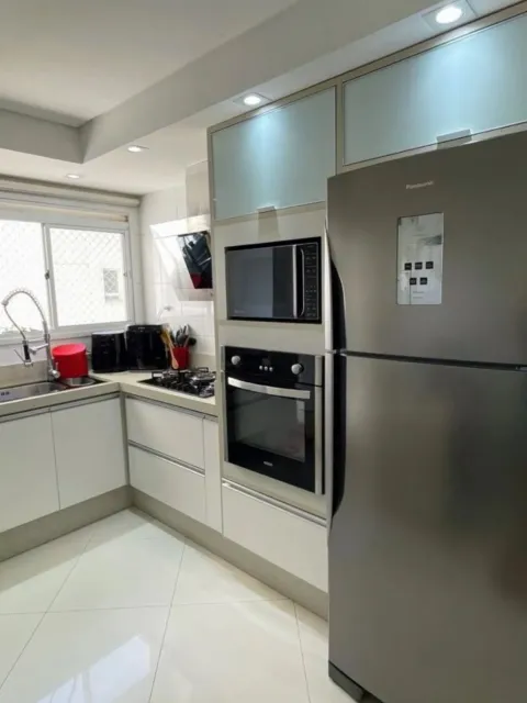 Apartamento de 132 m² com 3 suítes no 27º andar do Premiatto Residence Club