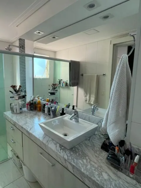 Apartamento de 132 m² com 3 suítes no 27º andar do Premiatto Residence Club