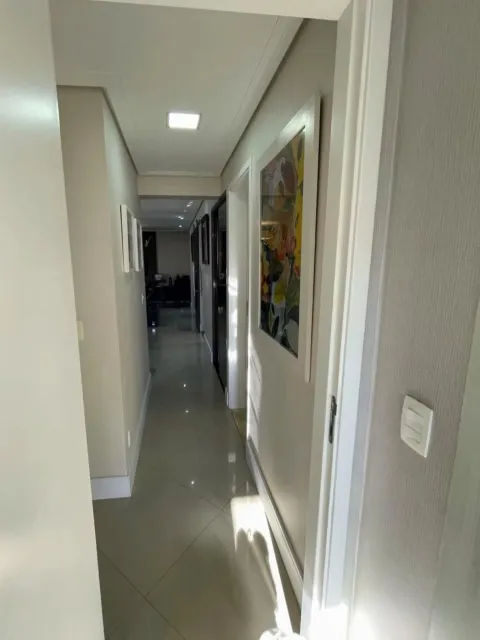 Apartamento de 132 m² com 3 suítes no 27º andar do Premiatto Residence Club
