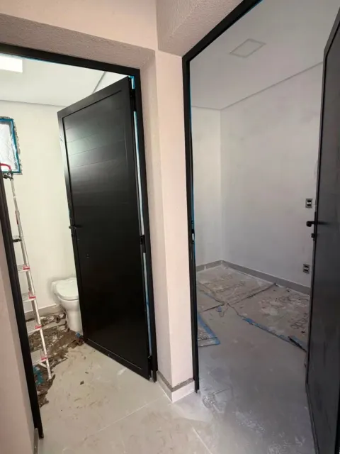 Casa nova semitérrea de 167 m² com piscina no Reserva Ermida II